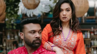 divya agarwal post with apoorva padgaonkar