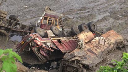 Gambhira Bridge collapse