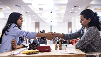 Koneru Humpy vs Divya Deshmukh