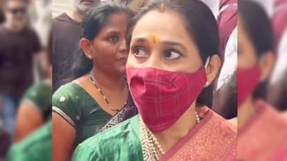 Disha Vakani At Lalbaucha Raja