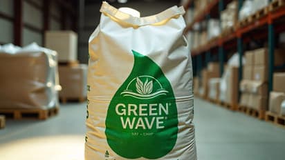 Green Wave_AI image