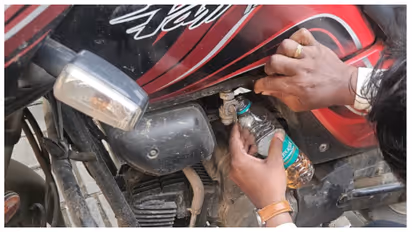Rapido driver gave petrol from his own bike