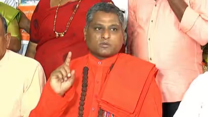 valmiki gurupeeta prasannanandapuri swamiji