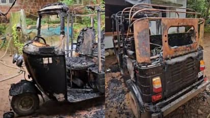 Auto rikshaw fire