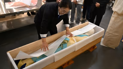 Death business aging south korea