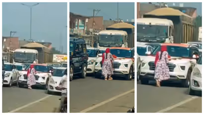 girlfriend blocks boyfriends car