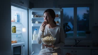 late night eating disadvantages