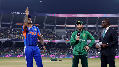 Suryakumar Yadav-Salamn Agha Toss