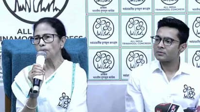 Banglar jonno didir 10 protigya Mamata Banerjee releases TMC manifesto for Bengal polls