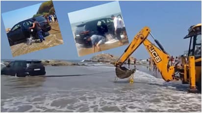 Fortuner stuck in Goa beach