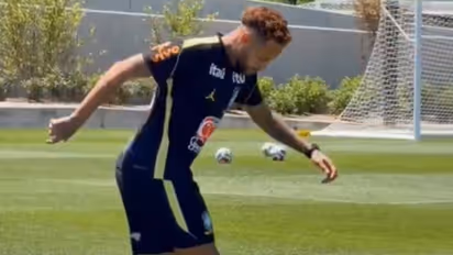 Neymar Training