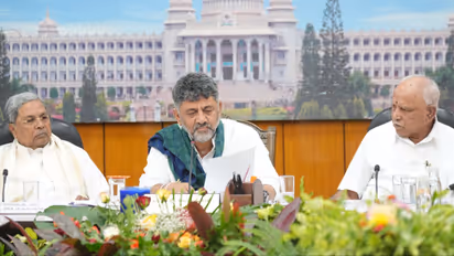 dk shivakumar yadiyurapp siddaramaiah in alla party meeting