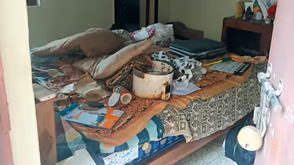 thieves loot rented house while family is on velankanni pilgrimage in cherthala