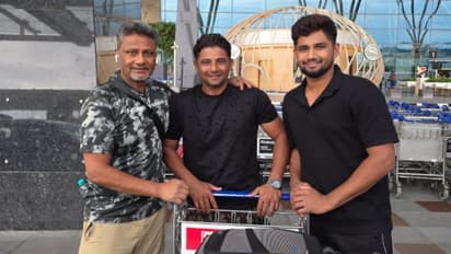 Sarfaraz Khan with his Father Naushad and Brother Musheer