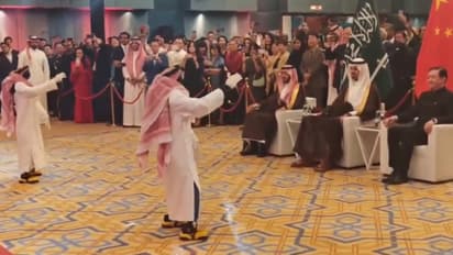 Chinese Humanoids Perform Saudi Dance in Riyadh