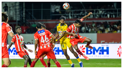 SLK MATCH : Thiruvananthapuram Kombans FC VS Kannur Warriors FC