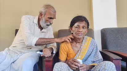elderly woman burned with hot water in kollam daughter and granddaughter booked