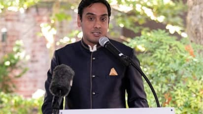 Who is ishaan tharoor