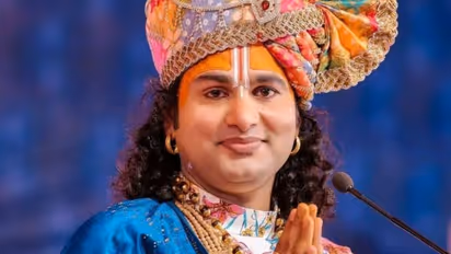 Aniruddha Acharya's father's video goes viral