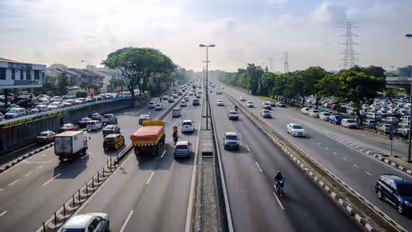 ndia vs Pakistan auto Sales compariso