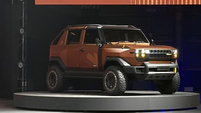 Mahindra Vision SXT