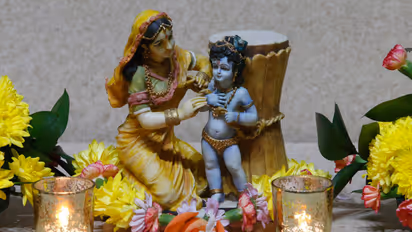 krishna aarti lyrics in hindi