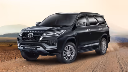  Toyota Fortuner SUV
