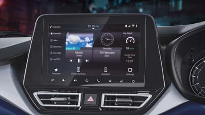  Maruti Suzuki Baleno 