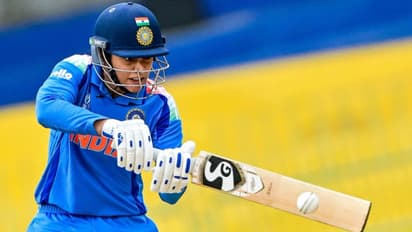 Smriti Mandhana Flopped against Pakistan