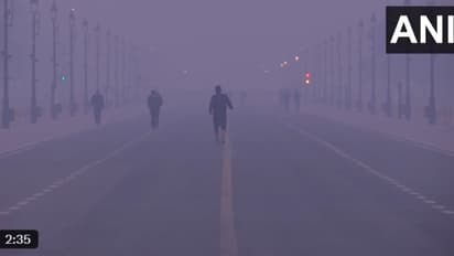 Delhi toxic Air AQI 380 Smog Level