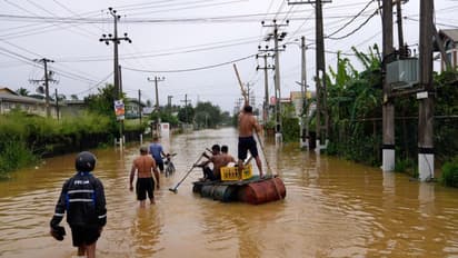 sri lanka cyclone ditwa flood death toll missing updates dmc report