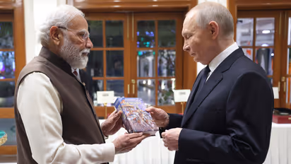 Modi Gifts to putin