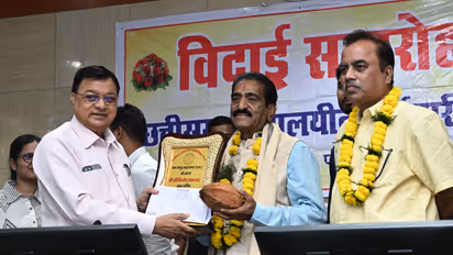 Chhattisgarh Ministry mahanadi bhawan sevanivritti samman samaroh