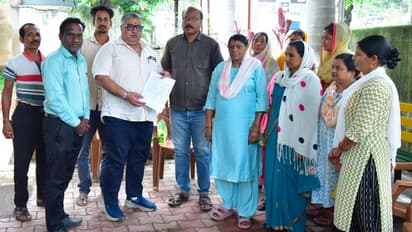 Rajesh Agrawal Hears Public Grievances at Jan Darshan in Ambikapur Orders Swift Action