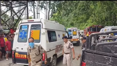 sikkim nhpc tunnel collapse methane blast 20 workers dead 5 trapped rescue operation