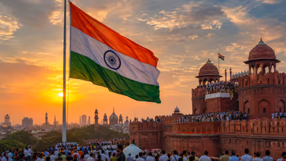 Why Indian Flag Hoisted on 15 August Morning