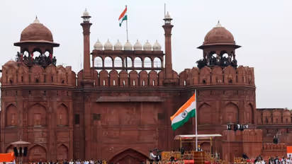 pakistan independence day 14 august india 15 august 1947 mountbatten history