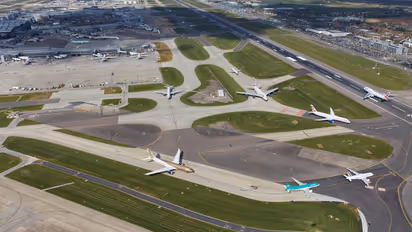 UK Flight Disruption Over 300 Flights Cancelled After Air Traffic Control System Technical Issue