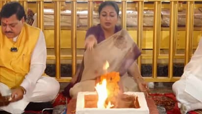 rekha gupta 108 kundiya havan on pm modi birthday
