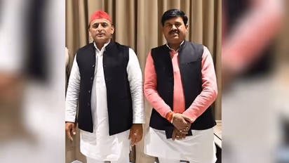 Akhilesh Yadav Dissolves SP Units in Etah Kasganj After Leaders Clash What Triggered the Big Action