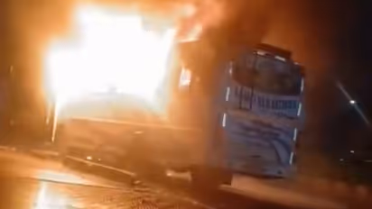 yamuna expressway bus fire emergency exit paint thinner 9 deaths jevar bus fire