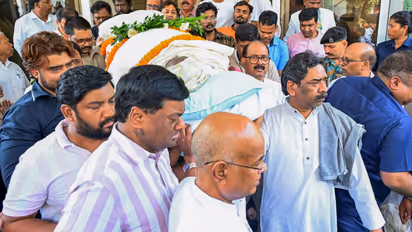 Jharkhand CM Hemant Sorens Mother Rupi Soren Passes Away
