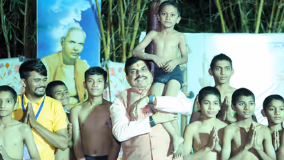 mohan yadav malkhamb performance