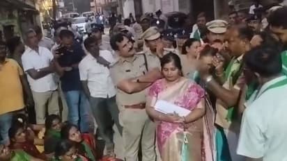 Farmers Fury in Anekal Officials KIADB Land Acquisition Protest