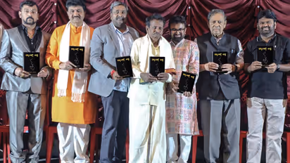 Justice Santosh Hegde releases Thanks Appa novel by filmmaker Veerendrababu Nanjegowda