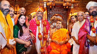 DK Shivakumar mantralaya visit