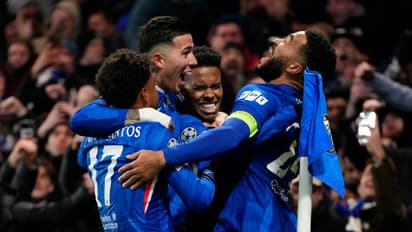 Chelsea crush Barcelona in Champions League