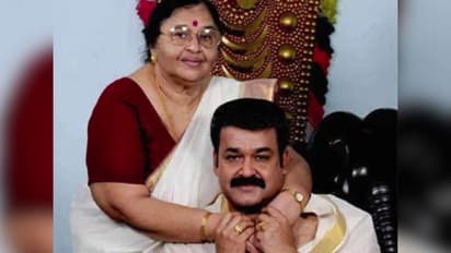 mohanlal amma passed away