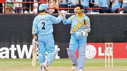 Sourav Ganguly and Rahul Dravid