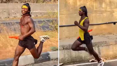 Bihar’s Modern-Day Shravan Kumar, Runs Across India for His Mother
